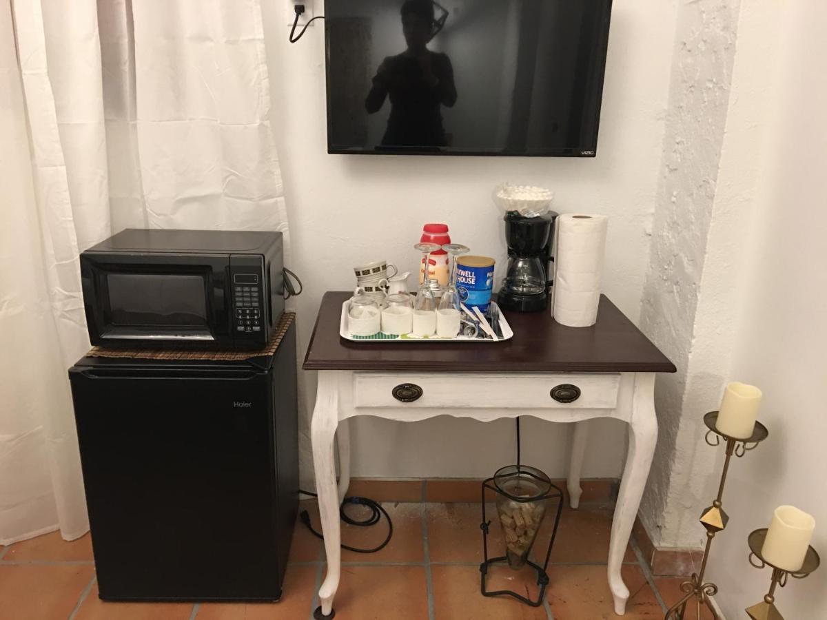 Private Loft In The Heart Of Little Havana Miami Eksteriør billede